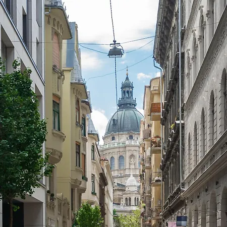 Apartment Luxury Art Nouveau Next To Parliament Building Budapest