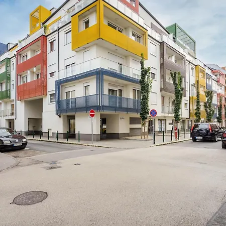 Viola - Free Parking And Balcony Apartman