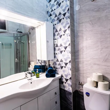 Apartmán Diamond Lux - 4 Bedrooms 2 Bathrooms