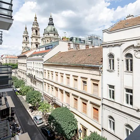 Apartment Ultra - Balcony - Basilica View