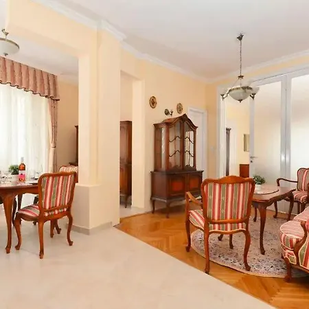 Apartment Neo-baroque Near Basilica Budapest