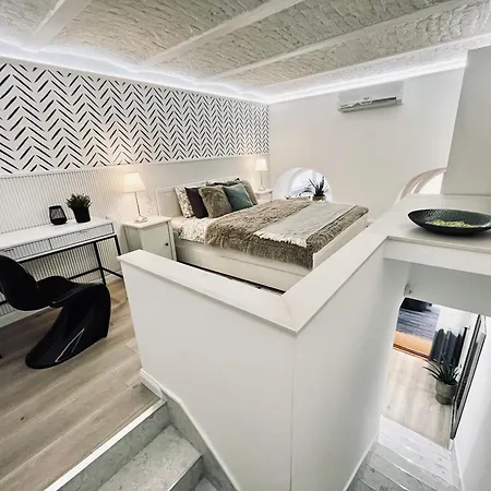 Paulay Terrace Apartment Budapest