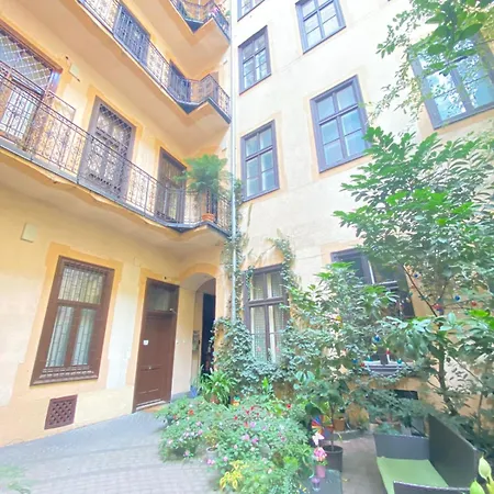 Bbudapest River Park Apartament *