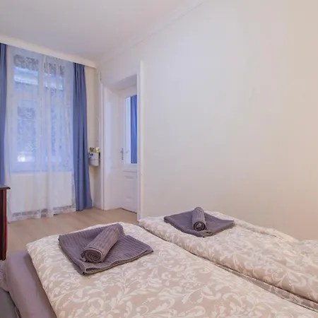 The Oktogon Getaway Apartment *
