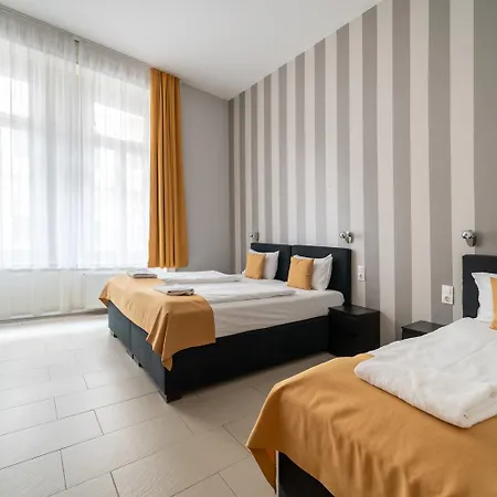 Hotel Full Moon 3*