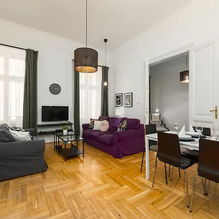 Black & White Apartament