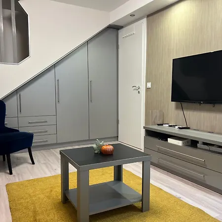 Apartment Raday Street Heven