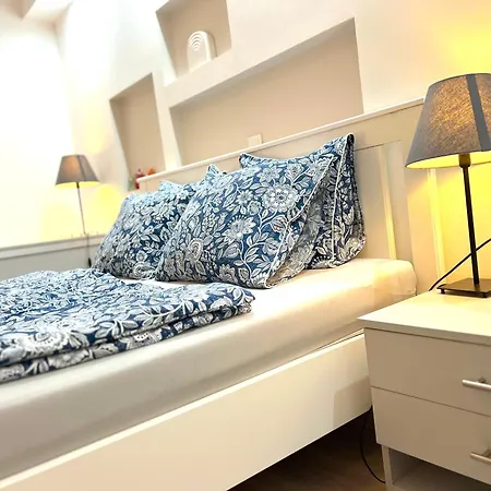 Apartment Raday Street Heven *