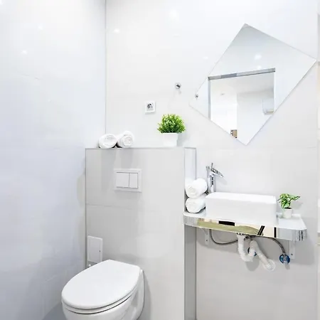 Central - New - Peaceful Apartment *