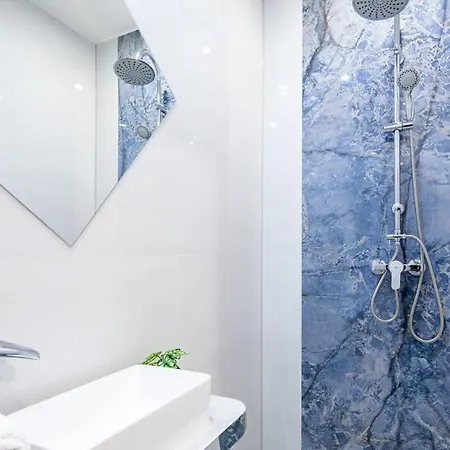 Central - New - Peaceful Apartment *