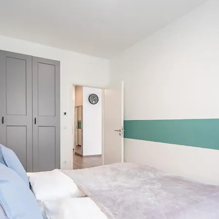 Brand New - Modern & Comy At River Apartment Budapest