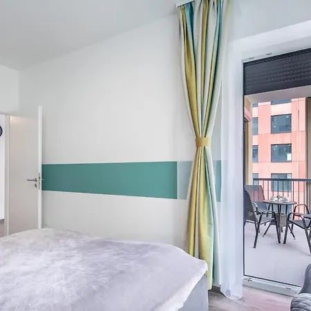 Brand New - Modern & Comy At River Budapest