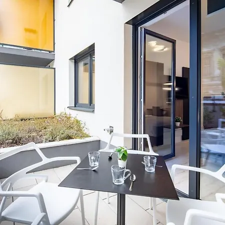 Terrace Garden - Free Parking - New And Cozy Apartment Budapest
