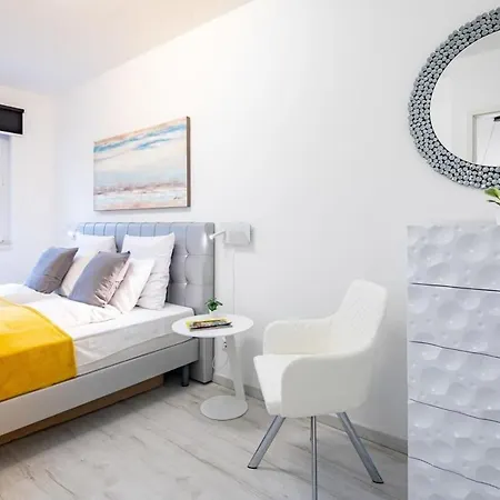 Terrace Garden - Free Parking - New And Cozy