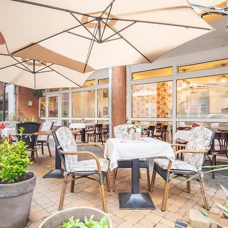 Terrace Garden - Free Parking - New And Cozy *