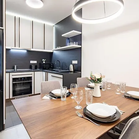 Terrace Garden - Free Parking - New And Cozy Budapest