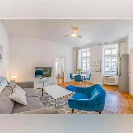 King's Little Hideout Apartment