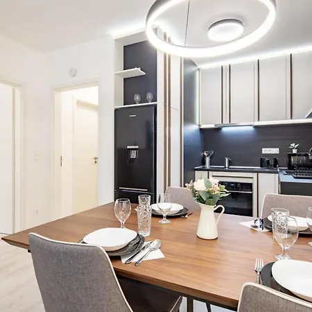 Apartment Terrace Garden - Free Parking - New And Cozy