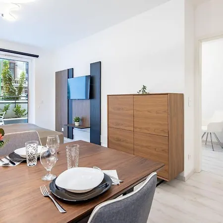 Terrace Garden - Free Parking - New And Cozy *