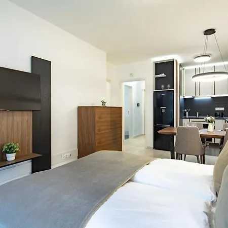 Apartment Terrace Garden - Free Parking - New And Cozy *