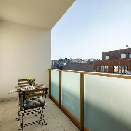 Aron Apartment *