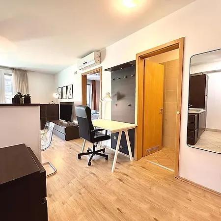 Hollo - Gozsdu Centre Apartment Budapest