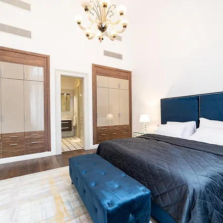 Hotel Kozmo Residences