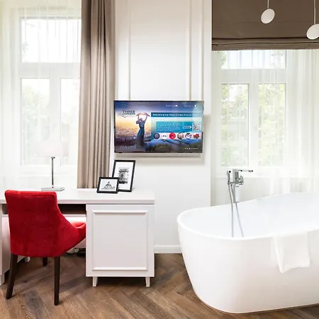 Hotel Three Corners Avenue 4*