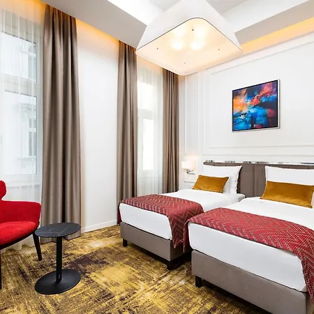Hotel Three Corners Avenue 4*
