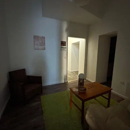 Guest house Nomad &