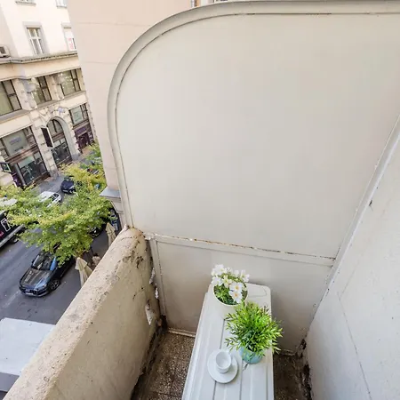Apartment Designer Luxury Next To Dohany Synagogue With Balcony Budapest