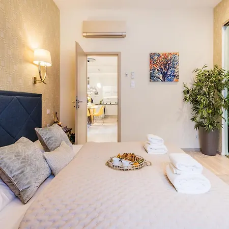 Apartment Designer Luxury Next To Dohany Synagogue With Balcony