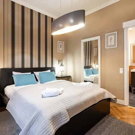 Paulay Deluxe 2 * Budapest