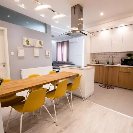Modern Downtown Retreat At Akacfa 36 Apartment Budapest