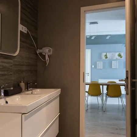 Modern Downtown Retreat At Akacfa 36 Apartment Budapest