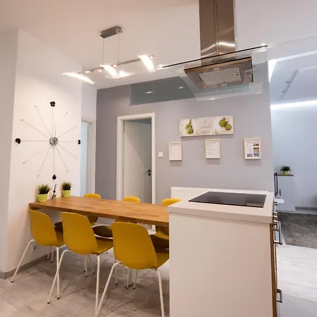 Modern Downtown Retreat At Akacfa 36 *