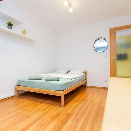 Diplomat Quarter 2 Bdr By Newave Apartment
