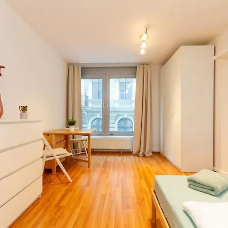 Diplomat Quarter 2 Bdr By Newave Apartment Budapest