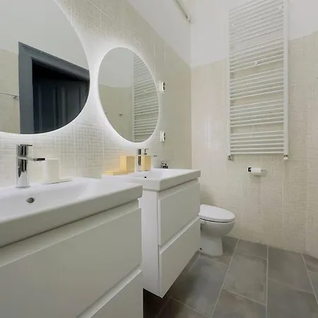 Apartment New! Huge Luxury 5br In - Rose House