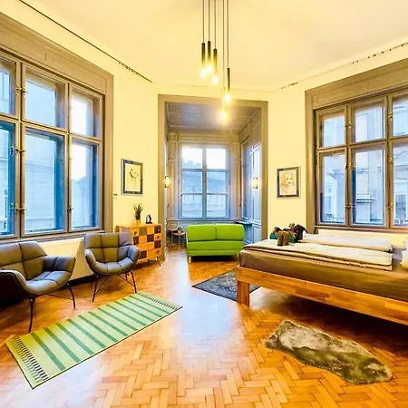 New! Huge Luxury 5br In - Rose House
