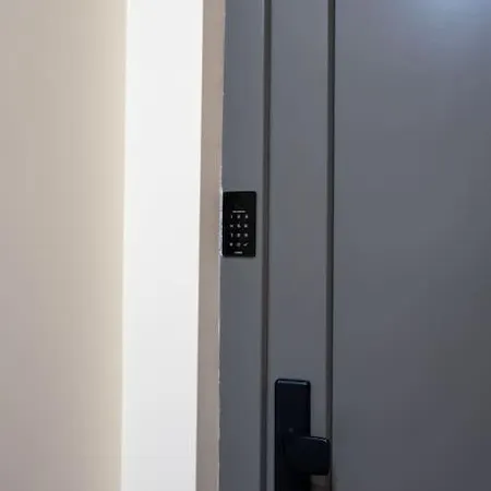 A50-designer No 5 * Budapest