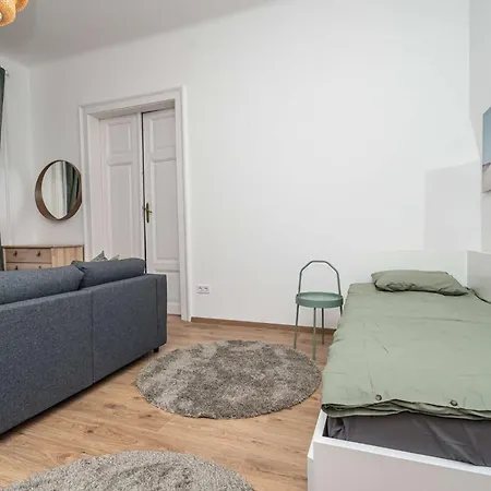 Apartment Gozsdu Court Three Roses Budapest