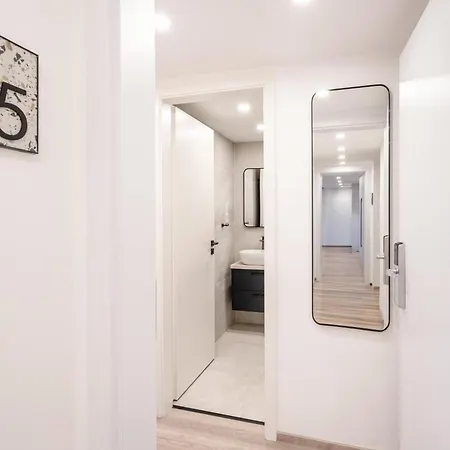 Apartment E44 - Erzsebet Boulevard - Location By Bqa Budapest