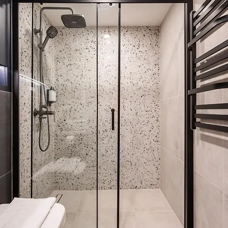 Apartment E44 - Erzsebet Boulevard - Location By Bqa Budapest