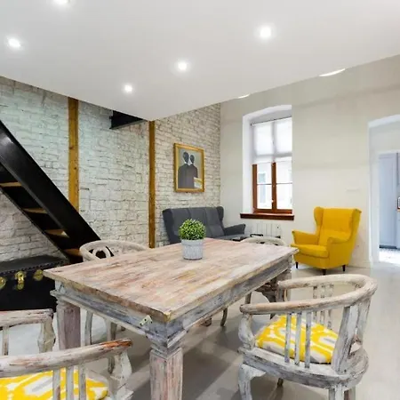 Vintage Vibe: Your Escape Apartment