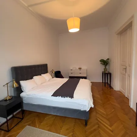 Apartment Wcc Csengery *