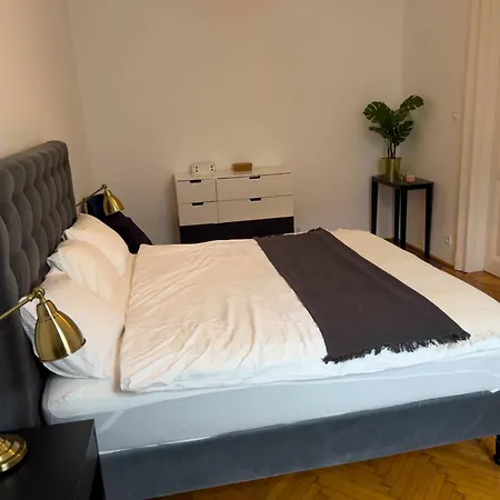 Wcc Csengery Apartment Budapest