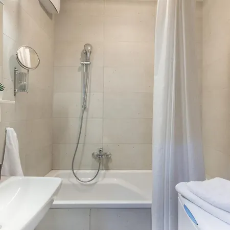 Apartment Very - Free Parking - Sunny Balcony Budapest