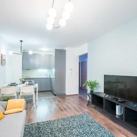 Apartment Very - Free Parking - Sunny Balcony *