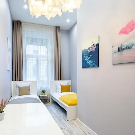 - Large And Comfy Apartamento Budapest